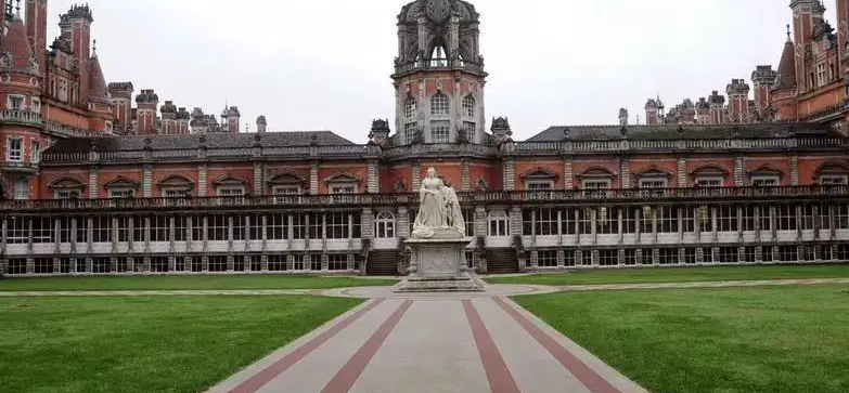 英国留学曼彻斯特大学本科申请条件有哪些?