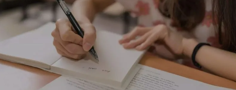 GRE�����Ķ����϶���������