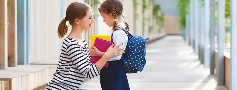 ���ӽ������⺢�ӵķ��뽹�ǵķ���