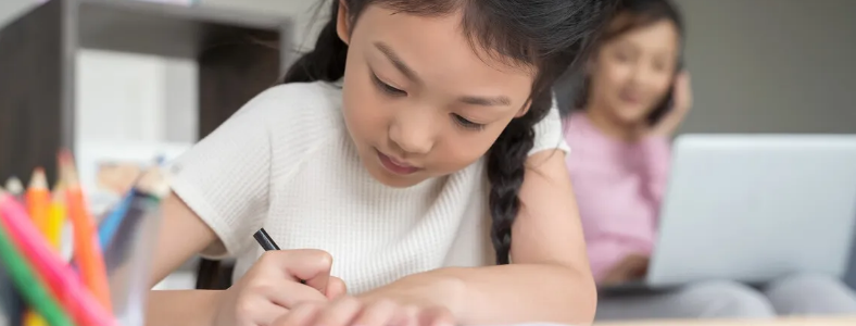 孩子写作业磨蹭慢怎么办