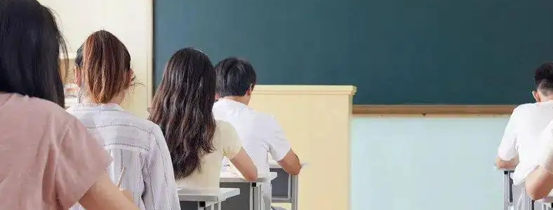 ���б���ѵ��������