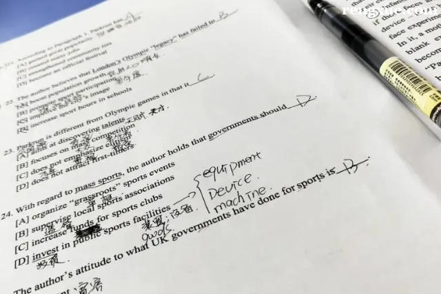 ����Ӣ������׶�Ӧ��ѧʲô